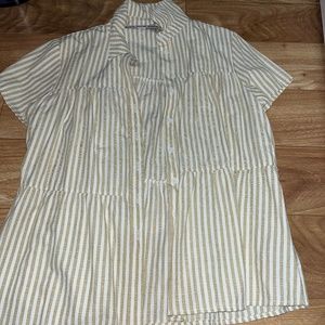 Blouse button up
